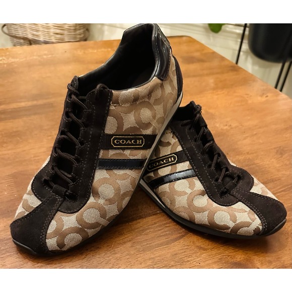 Coach Shoes - GUC Women’s Coach "Kathleen" Low Top Brown Sneakers Size 10